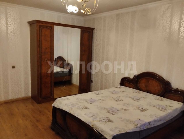 
  Сдается 2-комн. квартира, 72 м², Семьи Шамшиных ул, д. 18
. Фото 5.