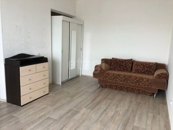 
  Сдается 1-комн. квартира, 37 м², Кирова ул, д. 322
. Фото 6.