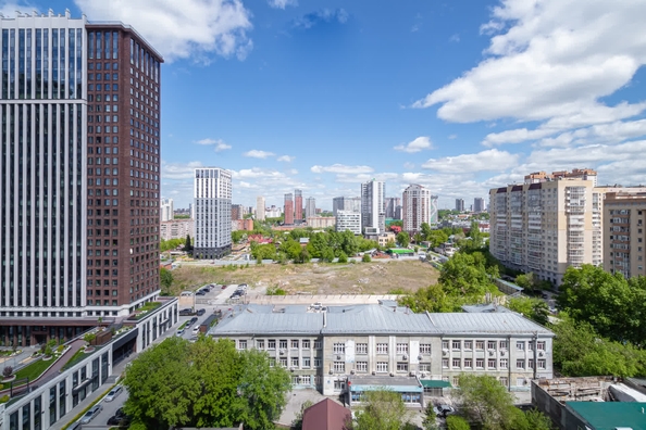
  Продается 2-комн. квартира, 90.4 м², Кирова ул, д. 25
. Фото 22.
