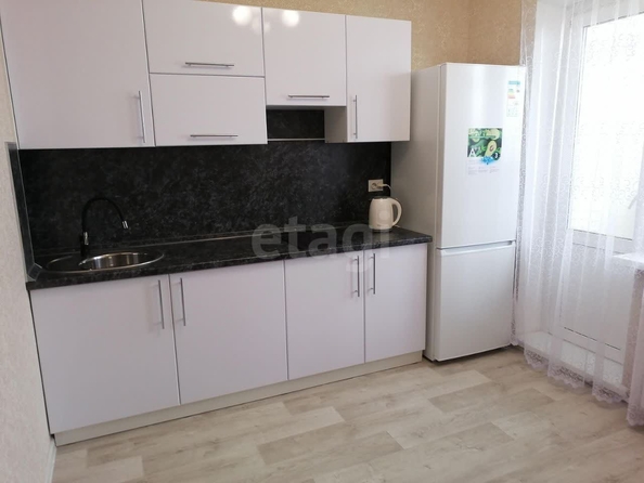 
  Сдается 1-комн. квартира, 37 м², Вертковская ул, д. 117
. Фото 4.