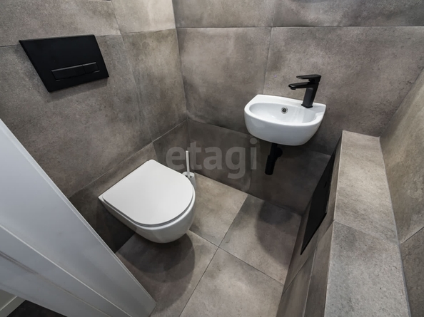
  Продается 2-комн. квартира, 65 м², Бориса Богаткова ул, д. 201/3
. Фото 3.