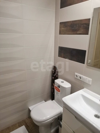 
  Продается 3-комн. квартира, 104 м², Некрасова ул, д. 63
. Фото 8.