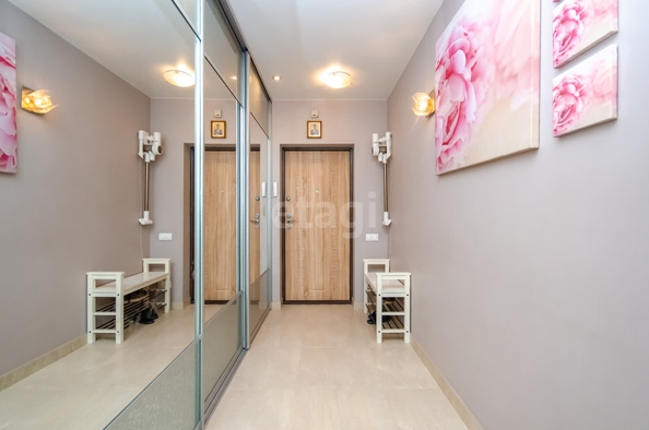 
  Продается 2-комн. квартира, 66 м², Романова ул, д. 60
. Фото 9.