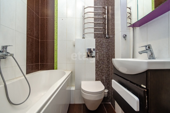 
  Продается 2-комн. квартира, 66 м², Романова ул, д. 60
. Фото 18.