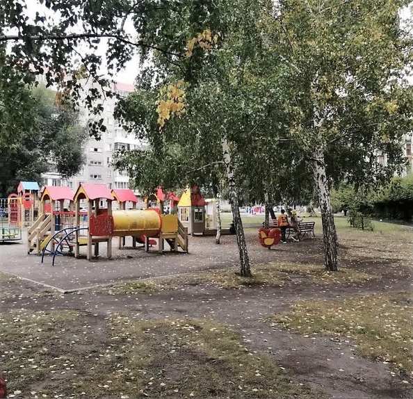 
  Продается 2-комн. квартира, 49.7 м², 9-й Гвардейской Дивизии ул, д. 25
. Фото 6.