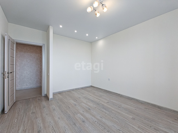 
  Продается 2-комн. квартира, 67 м², Бориса Богаткова ул, д. 201/3
. Фото 4.