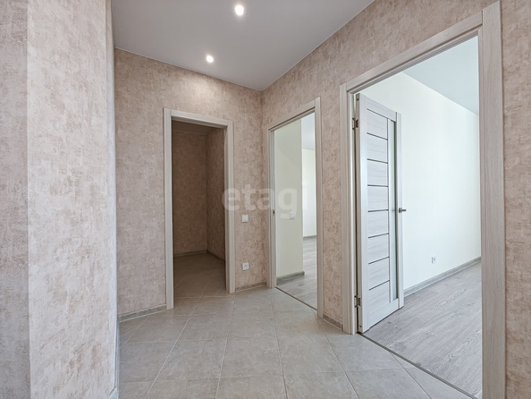 
  Продается 2-комн. квартира, 67 м², Бориса Богаткова ул, д. 201/3
. Фото 8.