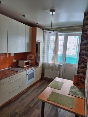 
  Сдается 1-комн. квартира, 32 м², Романова ул, д. 60/1
. Фото 3.
