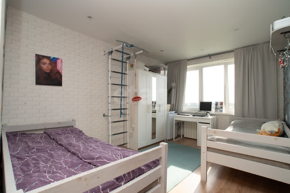 
  Продается 2-комн. квартира, 59.9 м², Приморская ул, д. 33
. Фото 5.