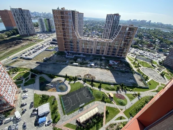 
  Сдается 1-комн. квартира, 62.5 м², Ясный Берег ул, д. 10
. Фото 23.