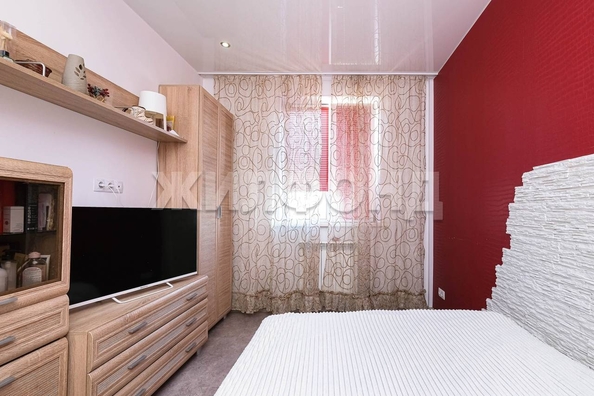 
  Продается 2-комн. квартира, 42.1 м², Добролюбова ул, д. 152/1
. Фото 5.