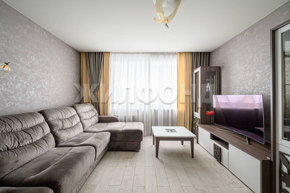 
  Продается 2-комн. квартира, 55.7 м², Есенина ул, д. 67
. Фото 7.