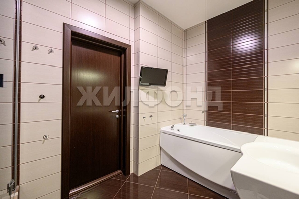 
  Продается 3-комн. квартира, 77 м², Державина ул, д. 77/1
. Фото 33.