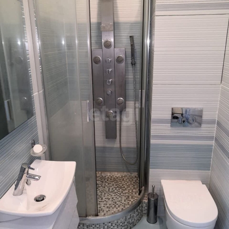 
  Сдается 3-комн. квартира, 86 м², Адриена Лежена ул, д. 17
. Фото 7.
