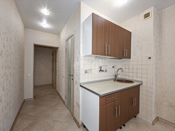 
  Продается 1-комн. квартира, 42 м², Виталия Потылицына ул, д. 11
. Фото 7.