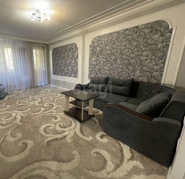 
  Сдается 3-комн. квартира, 92 м², Учительская ул, д. 8
. Фото 5.