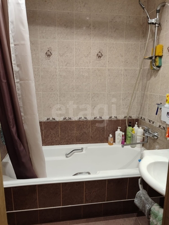 
  Продается 3-комн. квартира, 65.9 м², Каунасская ул, д. 1/1
. Фото 3.