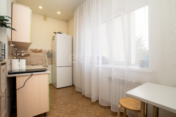 
  Продается 1-комн. квартира, 36 м², Петухова ул, д. 6/4
. Фото 2.