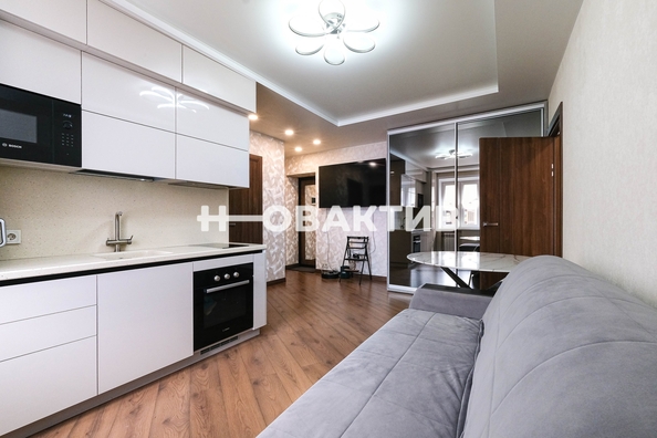 
  Продается 2-комн. квартира, 43.8 м², Максима Горького ул, д. 104
. Фото 5.