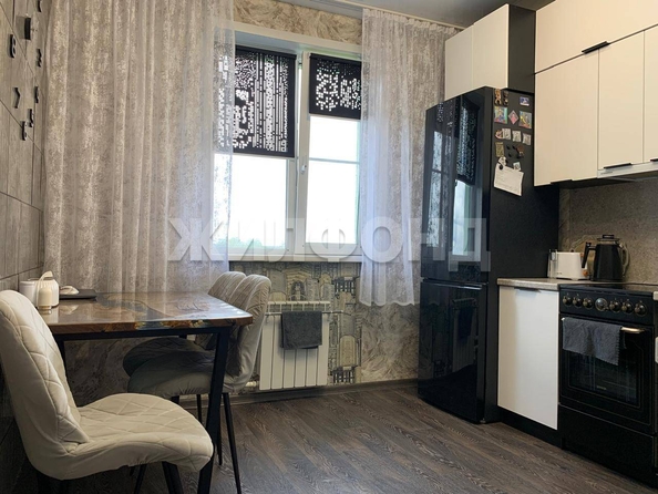 
  Продается 2-комн. квартира, 53 м², Зеленая ул, д. 27
. Фото 7.