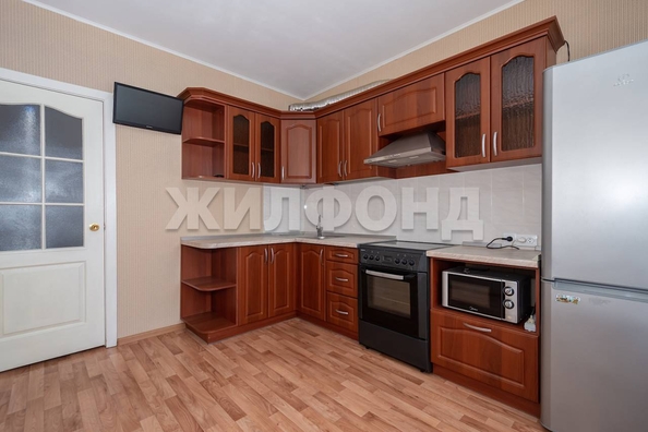 
  Продается 3-комн. квартира, 69.5 м², Свечникова ул, д. 6
. Фото 5.