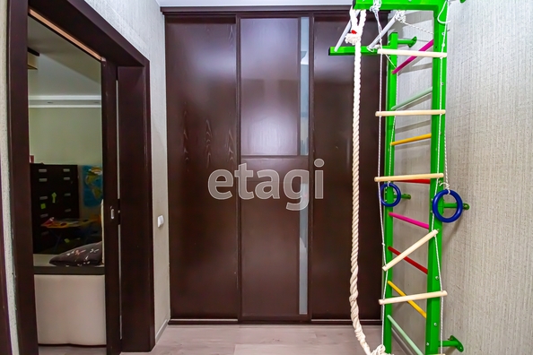 
  Продается 2-комн. квартира, 75 м², В. Высоцкого ул, д. 64
. Фото 12.