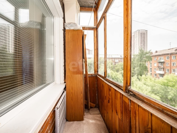 
  Продается 2-комн. квартира, 42 м², Семьи Шамшиных ул, д. 83
. Фото 15.