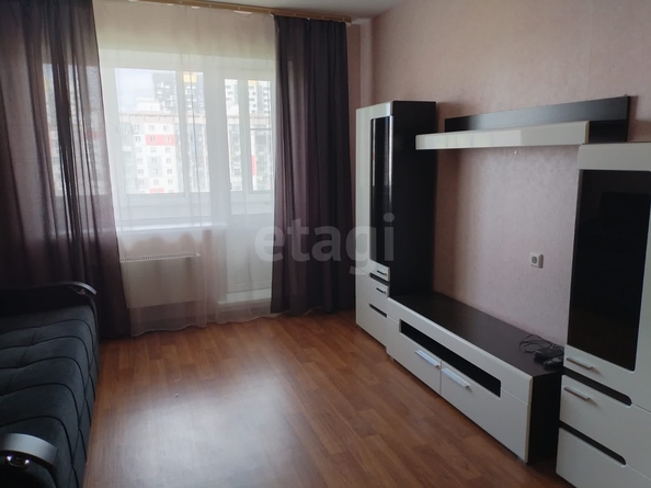 
  Сдается 1-комн. квартира, 42 м², Спортивная ул, д. 27
. Фото 5.