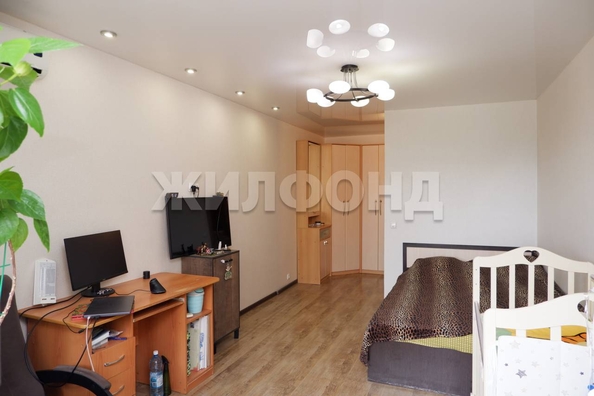 
  Продается 1-комн. квартира, 35.5 м², Ударная ул, д. 27/3
. Фото 2.