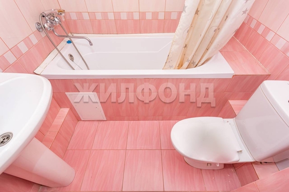 
  Продается 1-комн. квартира, 34.8 м², Бориса Богаткова ул, д. 260/1
. Фото 7.