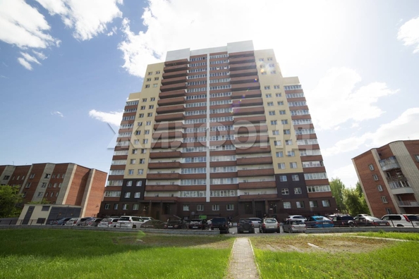 
  Продается 3-комн. квартира, 153.6 м², 2-й (4 мкр.) кв-л, д. 246
. Фото 1.