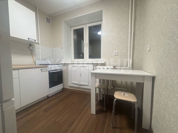 
  Сдается 1-комн. квартира, 35 м², Макаренко ул, д. 23
. Фото 2.