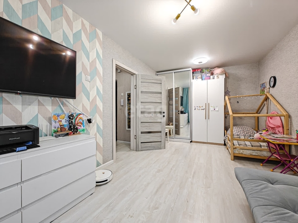 
  Продается 1-комн. квартира, 33.2 м², Красина ул, д. 47
. Фото 2.