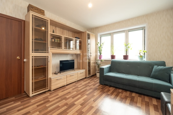 
  Продается 1-комн. квартира, 32.5 м², Титова ул, д. 276
. Фото 7.