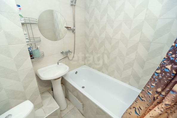 
  Продается 1-комн. квартира, 32.5 м², Титова ул, д. 276
. Фото 12.