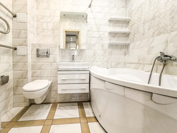 
  Продается 2-комн. квартира, 67 м², Танковая ул, д. 36
. Фото 7.
