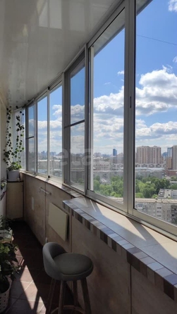 
  Продается 2-комн. квартира, 61.8 м², Галущака ул, д. 15
. Фото 7.