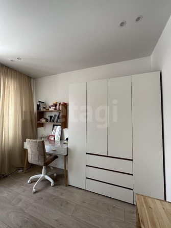 
  Продается 2-комн. квартира, 46 м², ЖК Золотая нива, дом 3
. Фото 2.