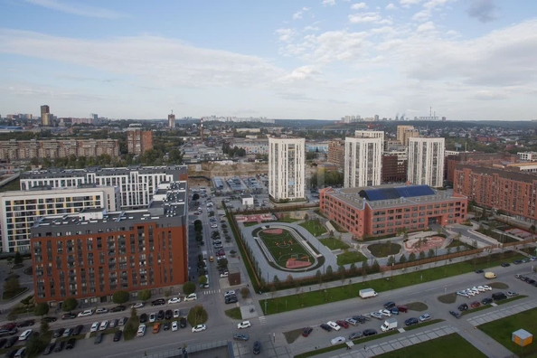 
  Продается 2-комн. квартира, 59.9 м², Владимира Заровного ул, д. 26/2
. Фото 32.