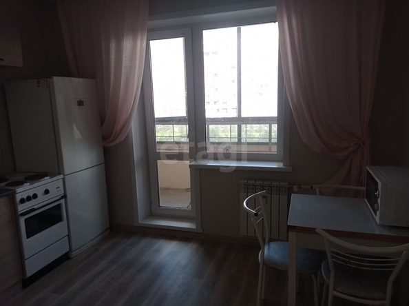 
  Сдается 1-комн. квартира, 41 м², Красный пр-кт, д. 327
. Фото 4.