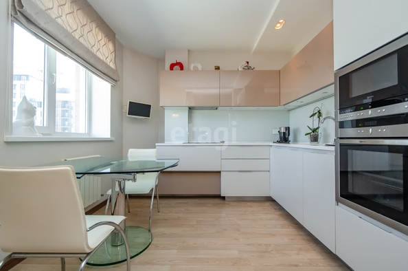 
  Продается 3-комн. квартира, 90.4 м², Некрасова ул, д. 35
. Фото 2.