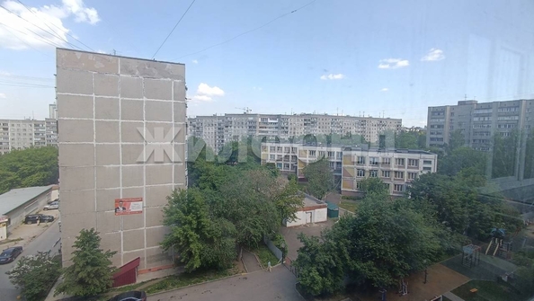 
  Продается 3-комн. квартира, 60 м², Бориса Богаткова ул, д. 194/4
. Фото 5.