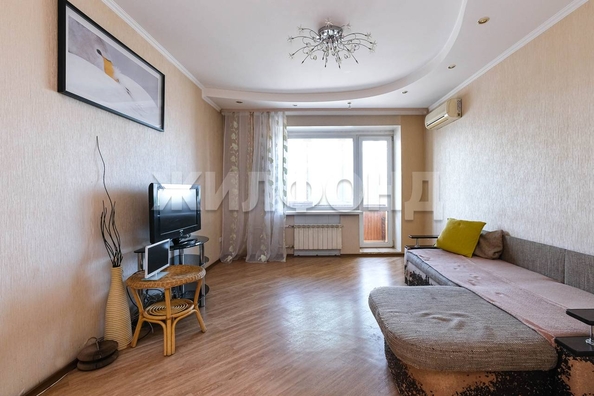 
  Продается 3-комн. квартира, 67.5 м², Кошурникова ул, д. 8
. Фото 3.