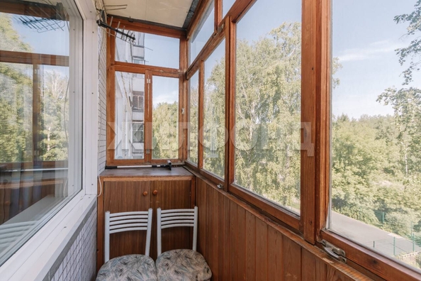 
  Продается 3-комн. квартира, 60 м², Петухова ул, д. 122
. Фото 16.