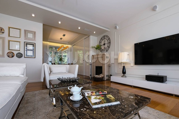 
  Продается 4-комн. квартира, 224.3 м², Кедровая ул, д. 43/4
. Фото 21.