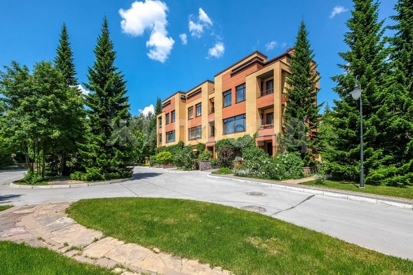 
  Продается 4-комн. квартира, 224.3 м², Кедровая ул, д. 43/4
. Фото 64.