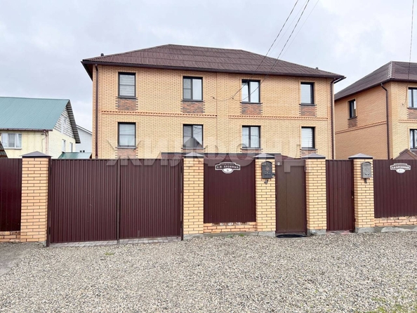 
  Продается дом, 188.3 м², Новосибирск
. Фото 1.