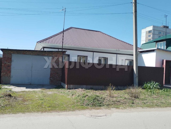
  Продается дом, 135.8 м², Новосибирск
. Фото 2.