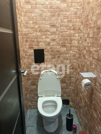 
  Сдается 2-комн. квартира, 55 м², Орджоникидзе ул, д. 37
. Фото 8.