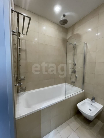 
  Сдается 3-комн. квартира, 110 м², Державина ул, д. 77
. Фото 15.